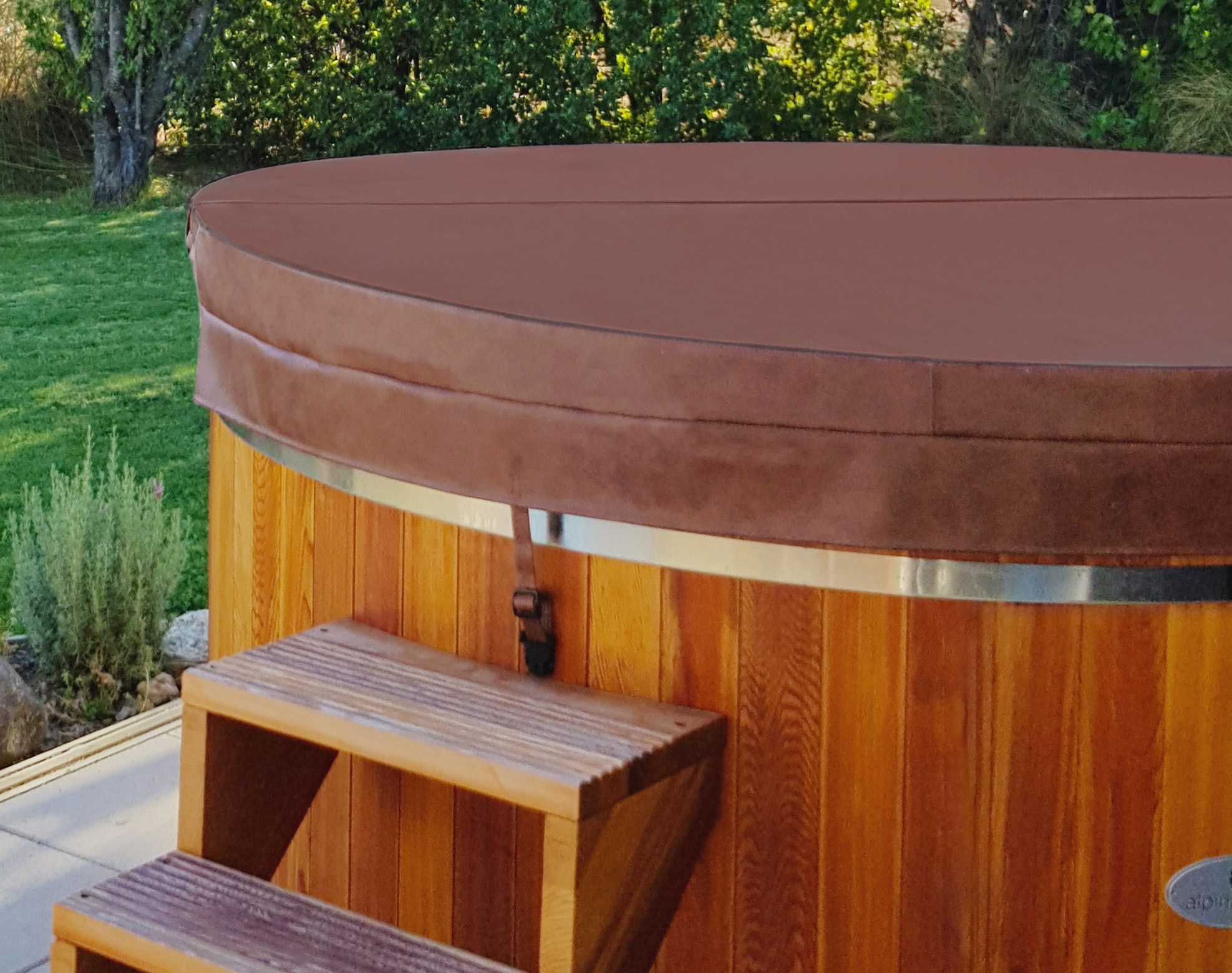 Alpine Arctic Cover (Cedar Spa)